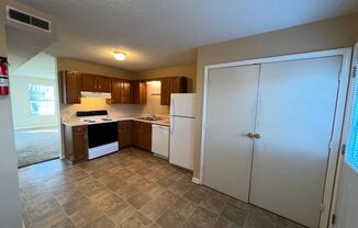 2 beds, 1.5 baths, 1,000 sqft, $995, Unit 267 B Stateline Rd