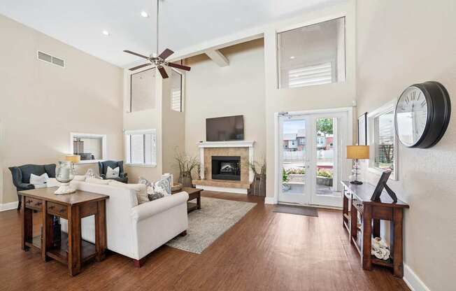 Welcome to Colinas Pointe