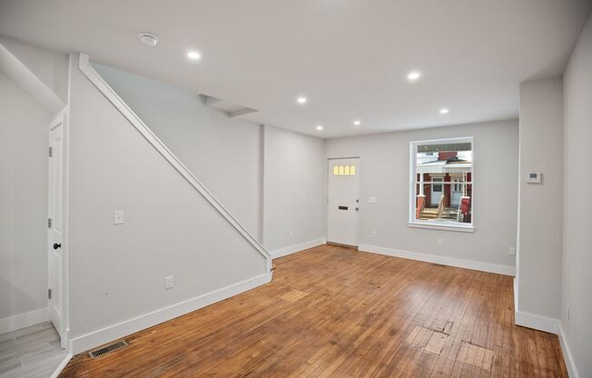 Bright and Open 2 Bedroom/1 Bath in West Philly, Pet Friendly!