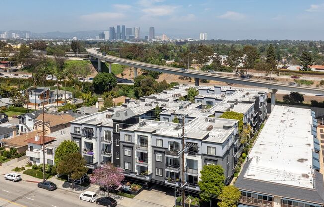 2820 Sawtelle Blvd