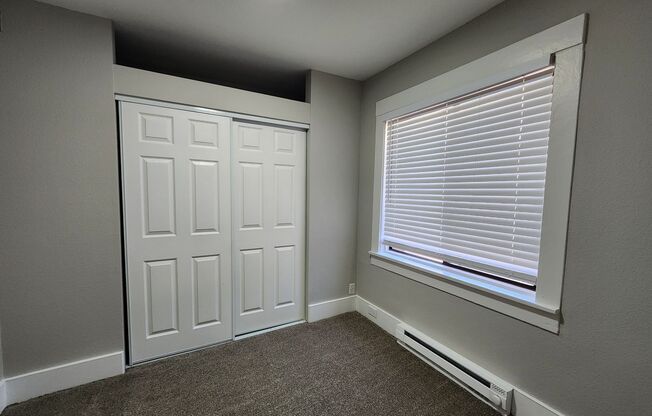 1 bed, 1 bath, 465 sqft, $1,300, Unit 411