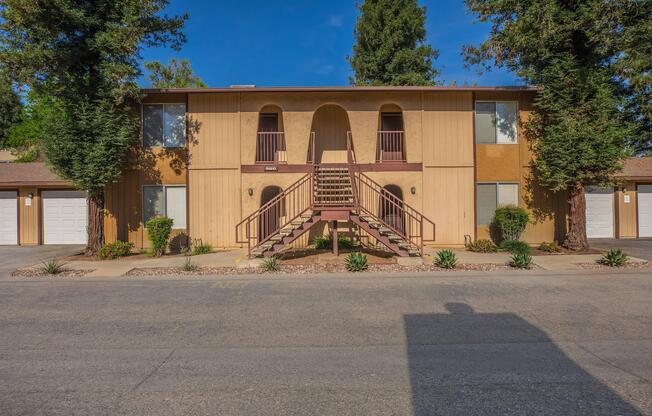 Sunny Gate Apartments - Apartment Living in Fresno, CA