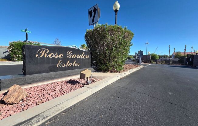 4 Bedroom Rose Gardens Estates available for Immediate Move-In!!!