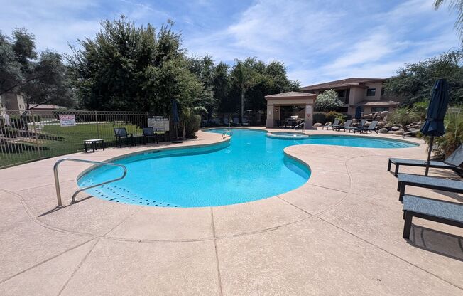 2 beds, 2 baths, $1,750, Unit Unit 2027