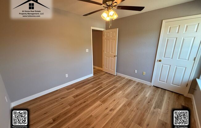 3 beds, 2 baths, $1,000, Unit 1822 Salem Street