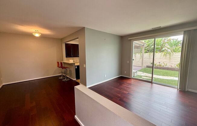4 beds, 3 baths Townhouse in Gated Community - Available Now!