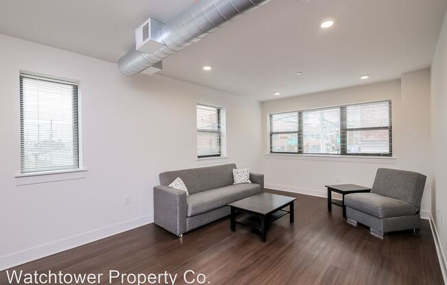 428 S Broadway