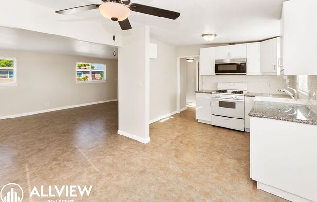 3407 West Olinda Lane
