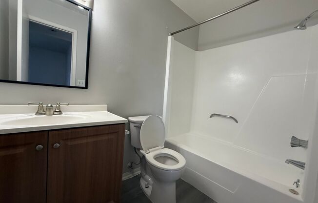 1 bed, 1 bath, 535 sqft, $685, Unit 4957 Fairmont