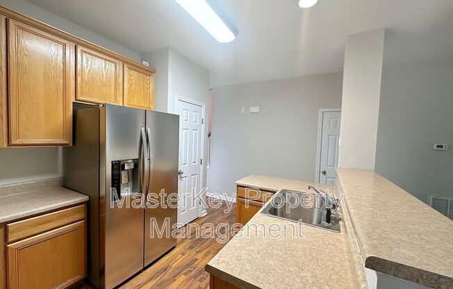 631 ELM AVE