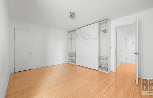 415 GRAND ST