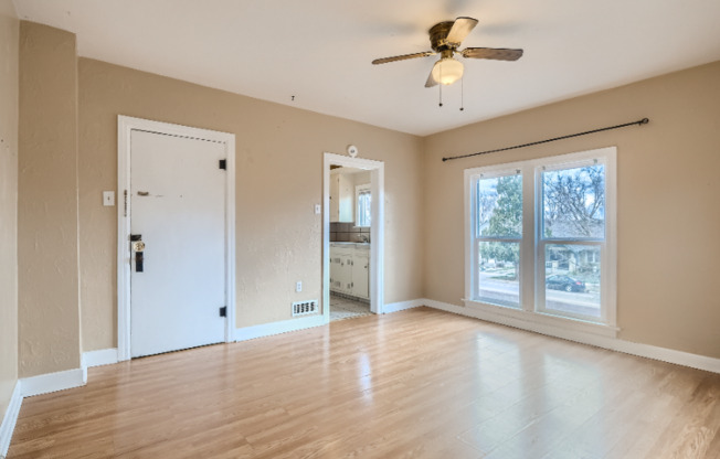1118 11 ST