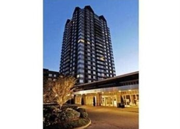 2 beds, 2 baths, 1,067 sqft, $4,750, Unit 1526