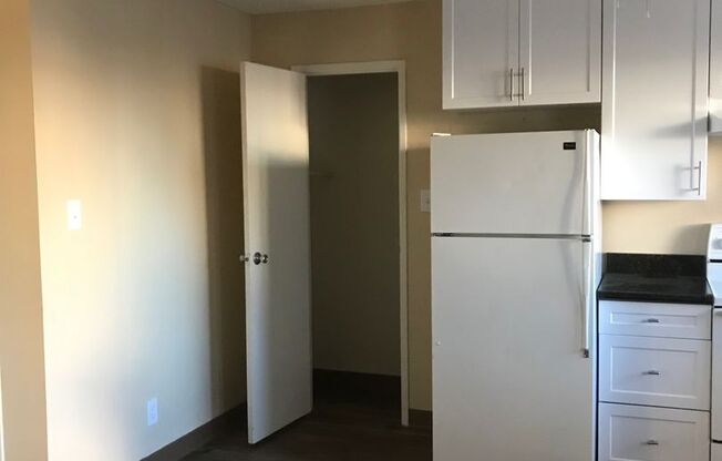 1 bed, 1 bath, 608 sqft, $1,145, Unit Apt  223