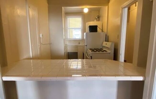 Studio, 1 bath, $1,750, Unit 4