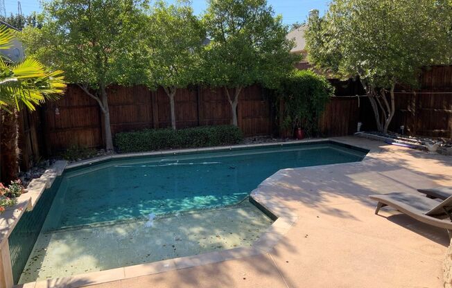 Beautiful 4 bedroom home ready for new tenants. Great for entertaining with a party pool and a cover patio.