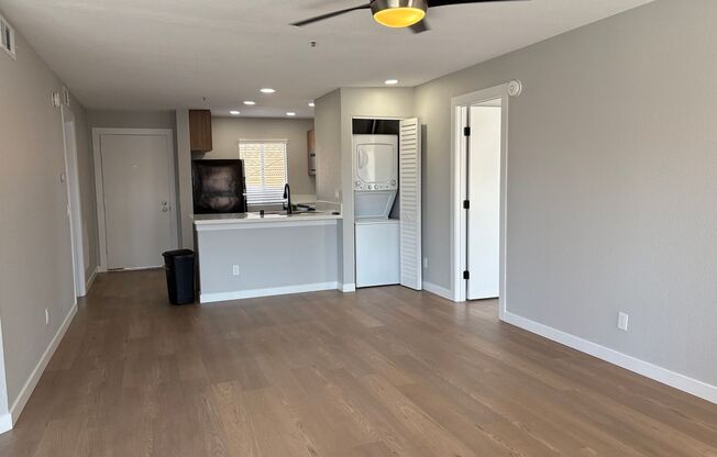2 beds, 2 baths, 1,013 sqft, $3,500, Unit F-421