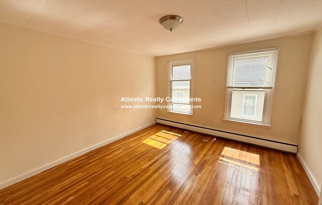 159 WINSOR AVE