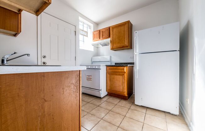 7701 S Stewart