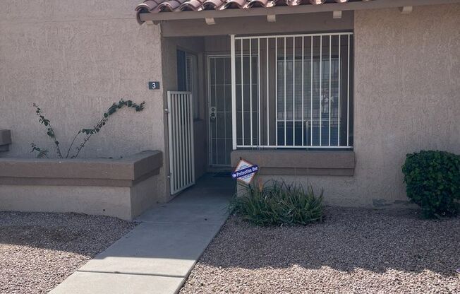**NICE 2br/2ba PATIO HOME - (CHANDLER BLVD & COOPER)