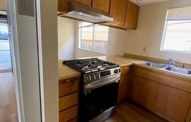 2 beds, 2 baths, 900 sqft, $2,300, Unit 1419 C Longbranch