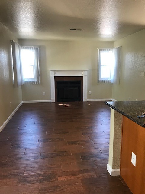 1 bed, 1 bath, 700 sqft, $1,730, Unit 244