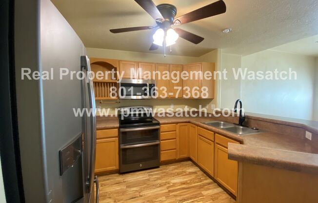 Check Out This Beautiful 2 Bedroom 2 bathroom Apartment in Murray!