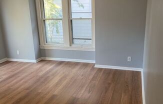 4 beds, 1 bath, $1,300