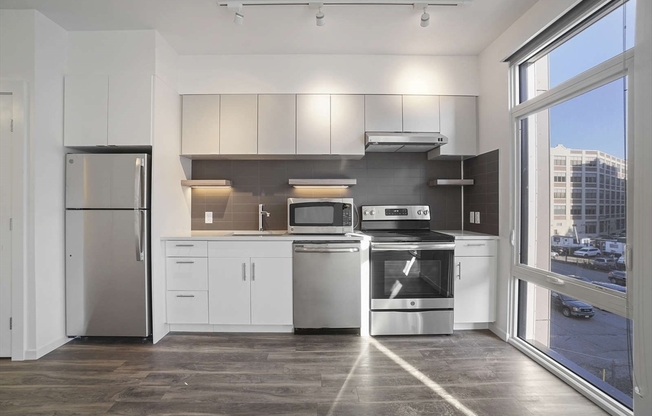 Studio, 1 bath, 432 sqft, $3,100, Unit 508