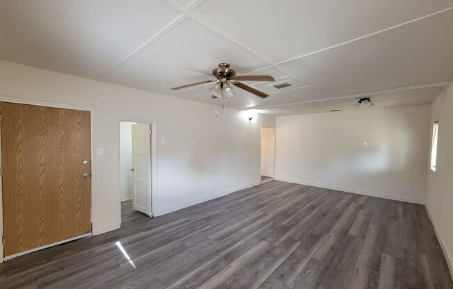 Recently Updated Home for Rent in Brawley!