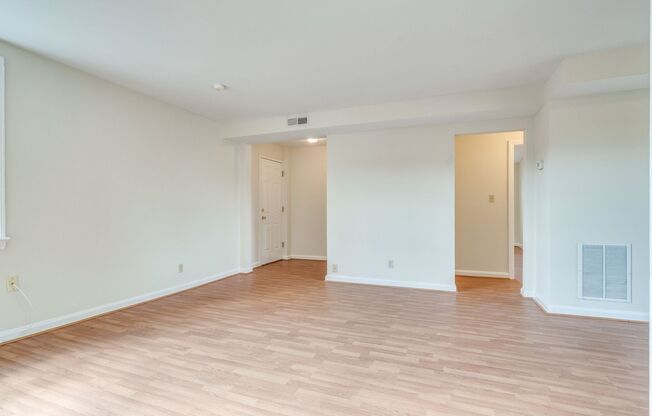 Mason Arms Apartments