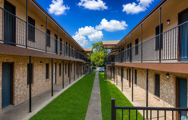 Southwest Apartments - Comfortable living in the heart of Euless