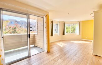Charming Corner Unit Filled with Morning Sunlight & Upgraded