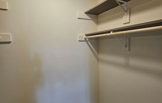 1 bed, 1 bath, 676 sqft, $1,125, Unit 25 - 216
