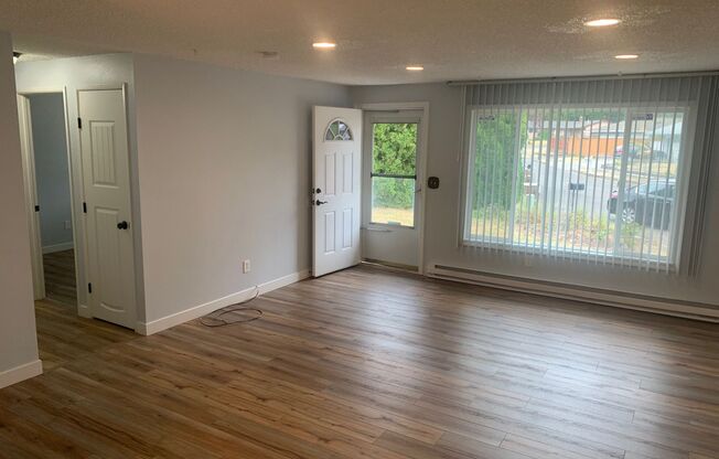 Tidy Gresham Ranch Style Home