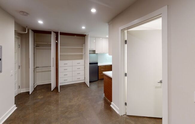 Studio, 1 bath, 225 sqft, $1,395, Unit 2