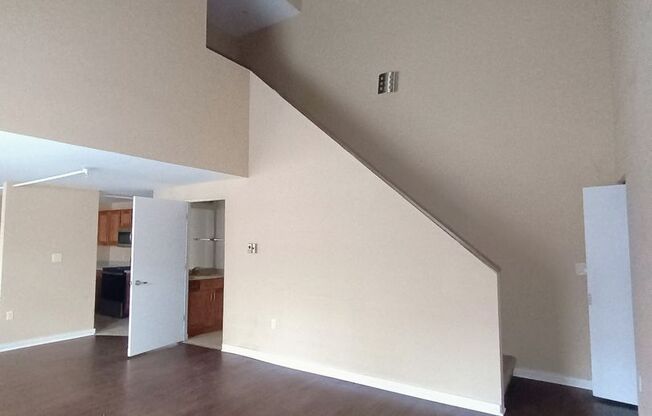 2 beds, 1.5 baths, 1,136 sqft, $1,477, Unit 107