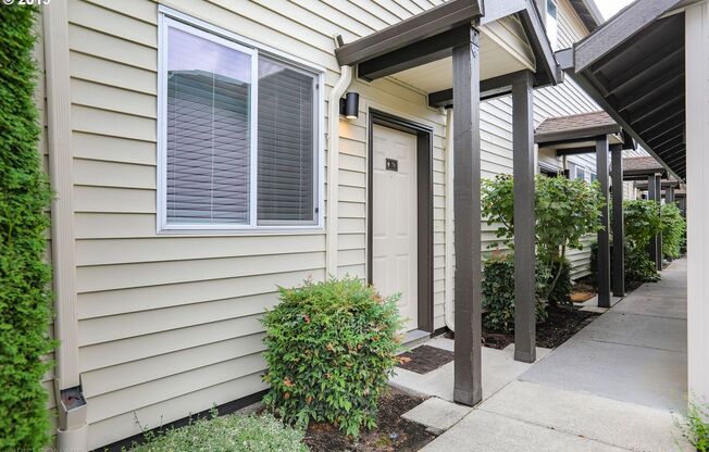 3 beds, 2 baths, $2,195, Unit # L 78