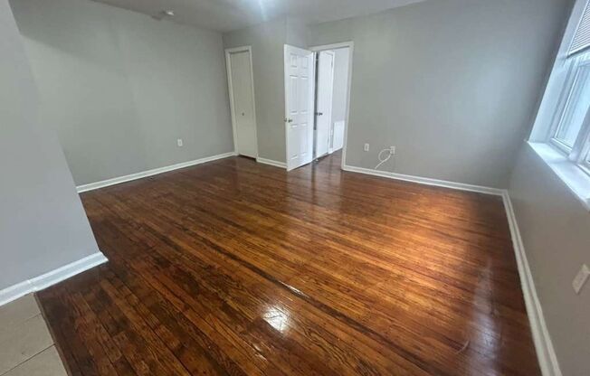 1 bed, 1 bath, 550 sqft, $1,250, Unit B16