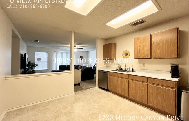 3 beds, 2 baths, 1,735 sqft, $1,550