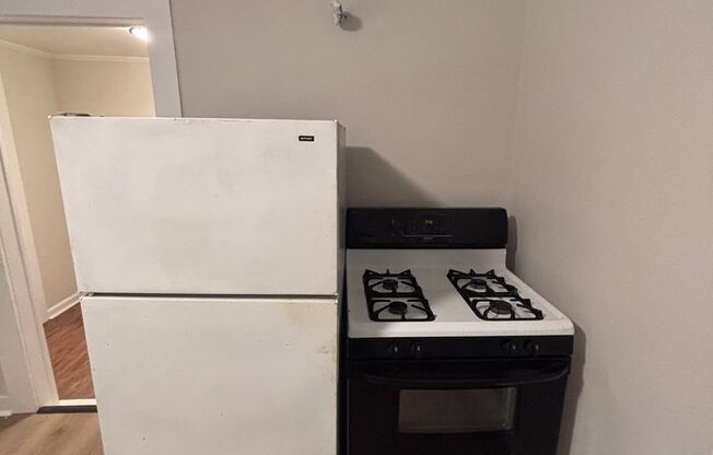 NEW ON MARKET!  WALKING DISTANCE TO UL