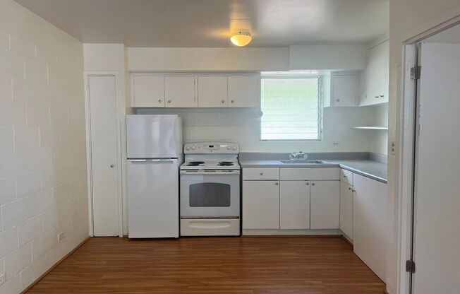 1 bed, 1 bath, 440 sqft, $1,350, Unit Unit K