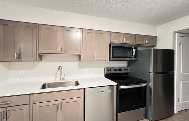 2 beds, 1.5 baths, 900 sqft, $1,250, Unit 1508-07