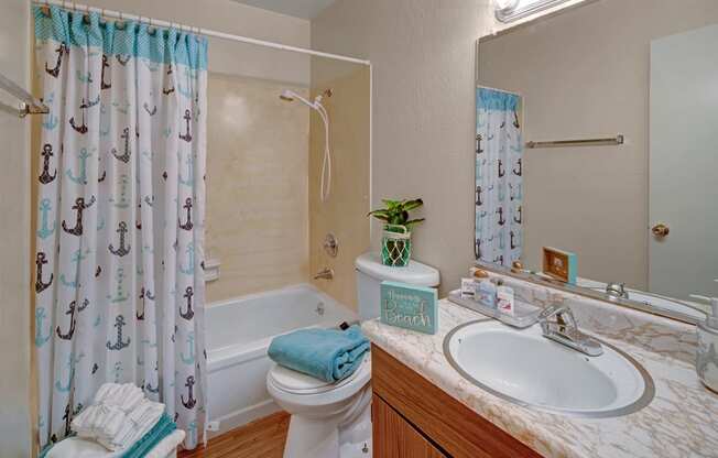 Rancho Tudor Bathroom