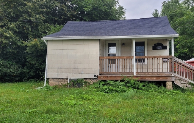 216 W FOSTER ST