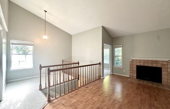 2 beds, 2 baths, $1,650, Unit APT H