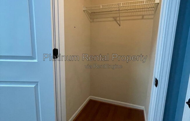 3 beds, 2.5 baths, 2,069 sqft, $2,095, Unit 10