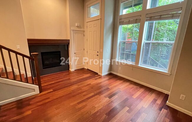 1/2 off First Months Rent - Beautiful 3 BD I 3.5 BA Townhome w/ Double Primary Suites - Sellwood