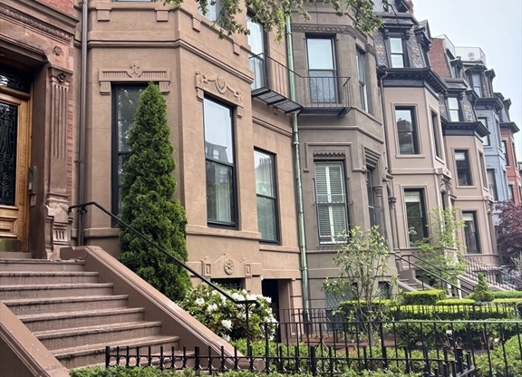 123 Marlborough St.