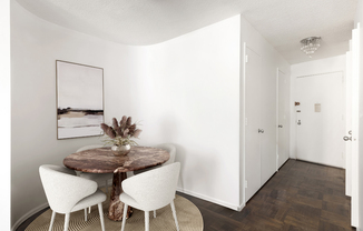 1 bed, 1 bath, 571 sqft, $3,850, Unit 22H